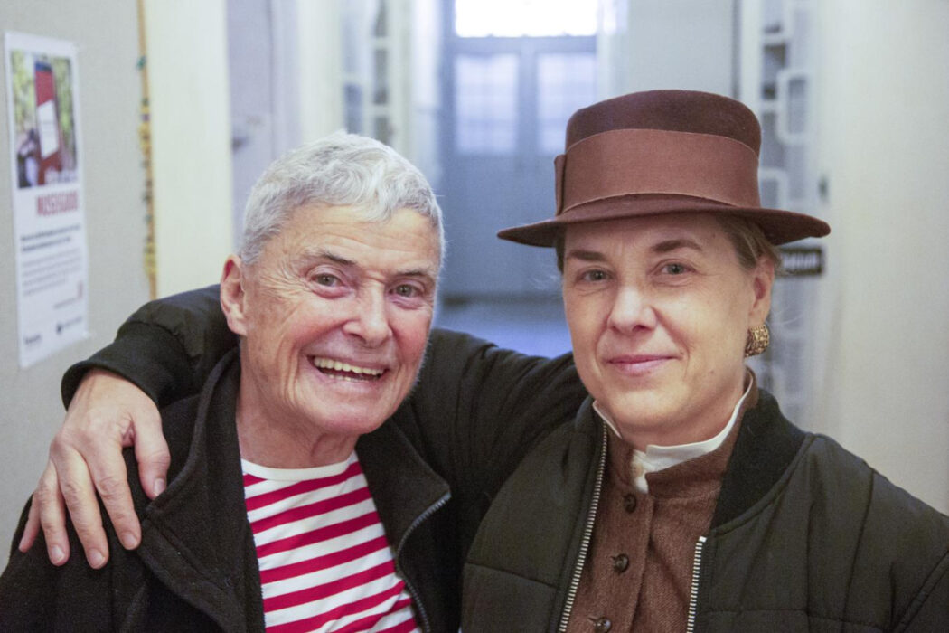 Maj Wechselmann och Anna Maria Käll, i rollen som Kata Dalström, underinspelningar på Sveriges fängelsemuseum i Gävle