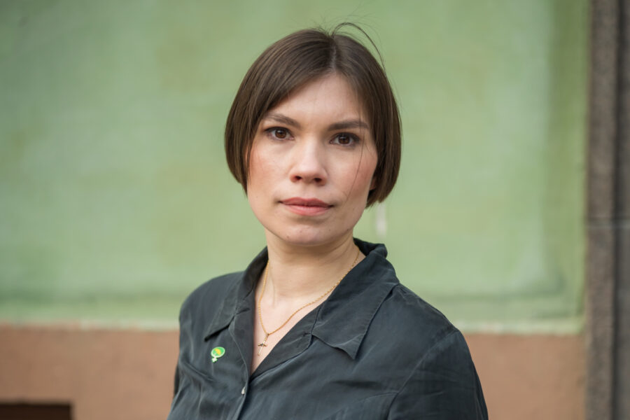 Annika Hirvonen är gruppledare och riksdagsledamot för Miljlöpartiet.