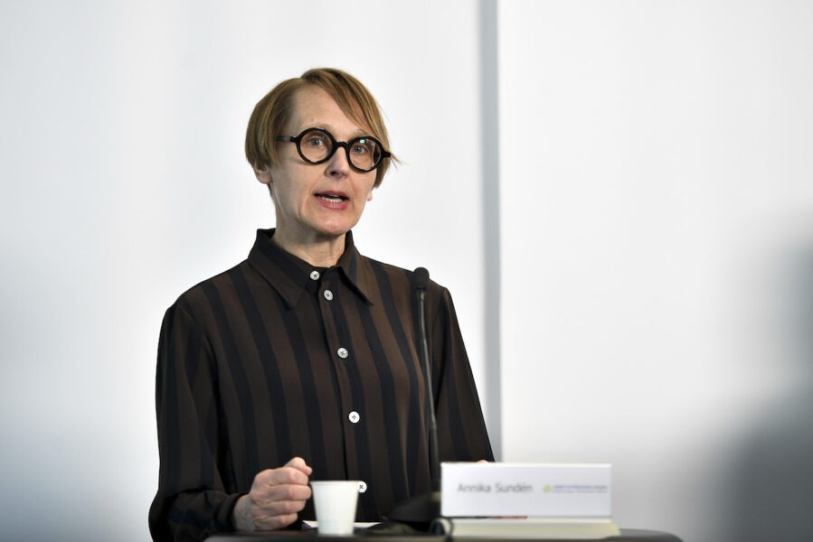 Annika Sundén, tidigare analyschef på Arbetsförmedlingen och rapportförfattare.