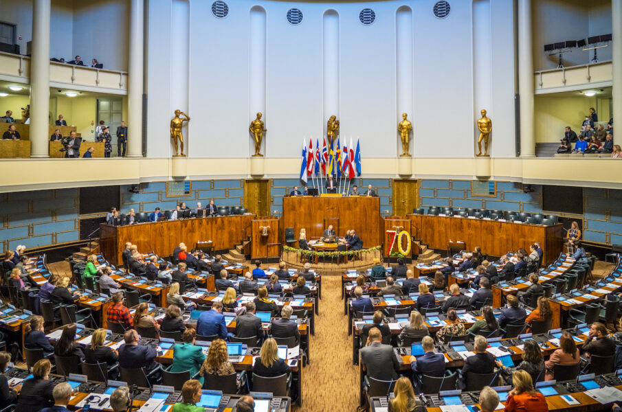 Onsdagen 1 februari 2023 röstade Finlands riksdag igenom en ny translag.