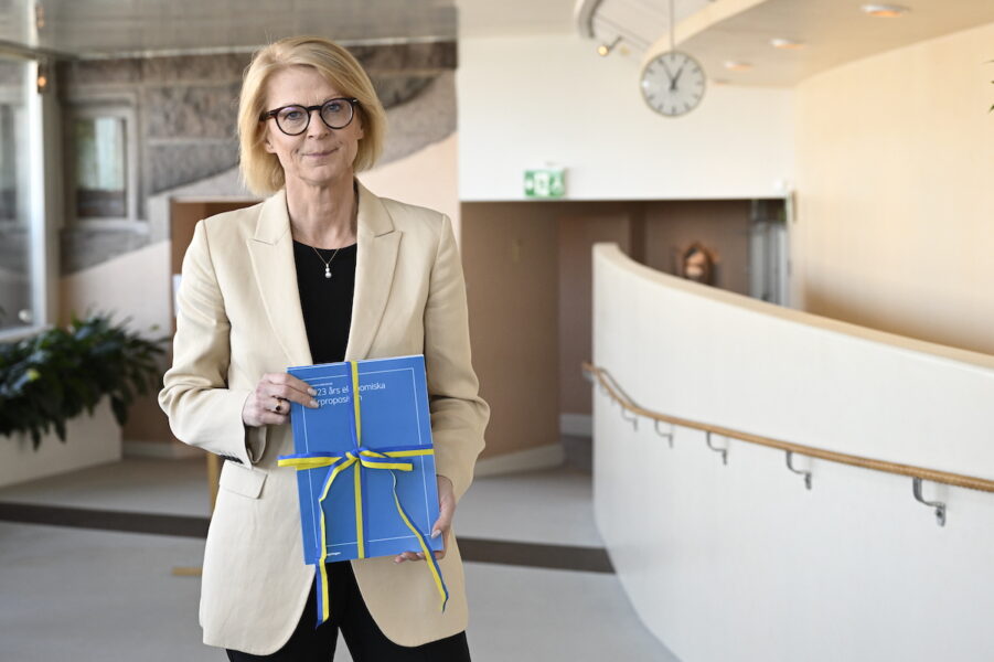  Finansminister Elisabeth Svantesson (M) i samband med måndagens budgetdebatt i riksdagen.