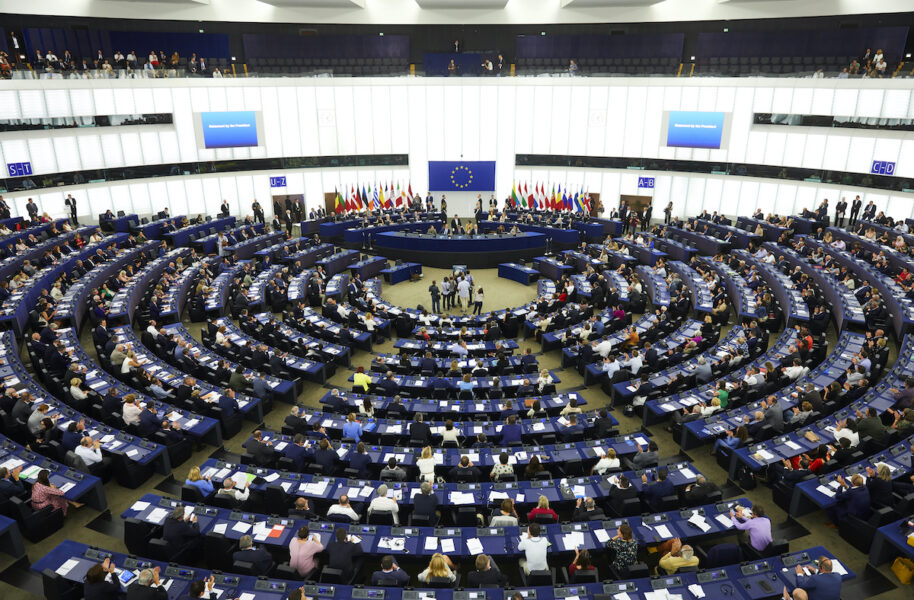 Bild på EU-parlamentet i Strasbourg tagen uppifrån