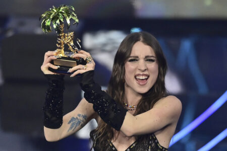 Angelina Mango vinnare av Sanremofestivalen i Italien