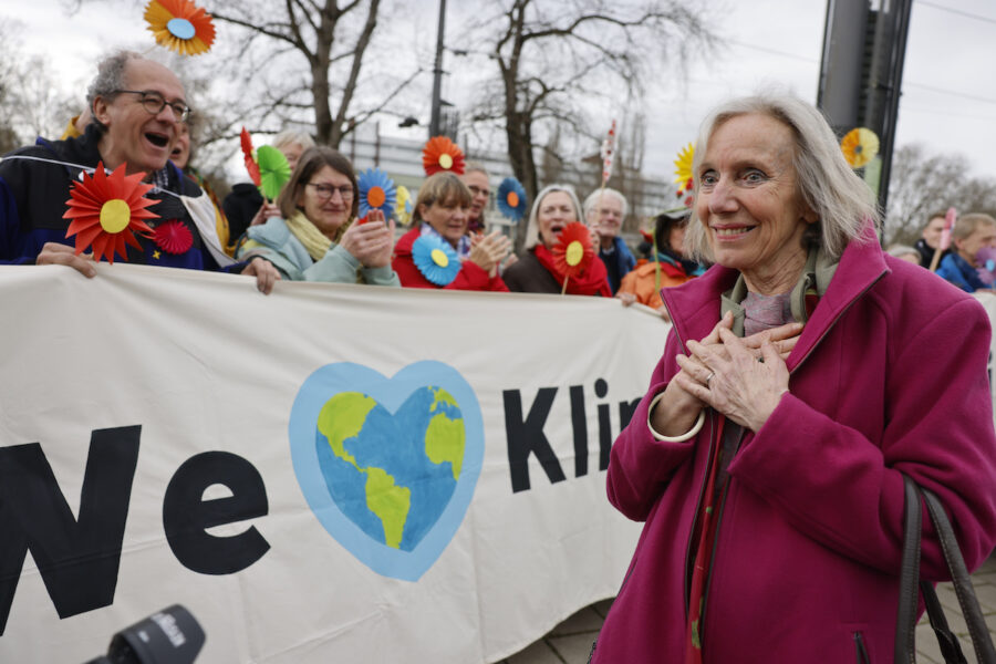 Äldre klimataktivister i demonstration