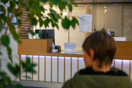 Besöksrum på vårdcentral