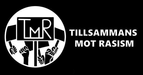 Affisch i svartvitt Tillsammans mot rasism