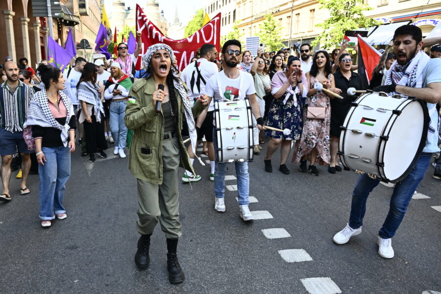 I dag anordnas en manifestation mot rasism i samband med Riksdagens öppnande.