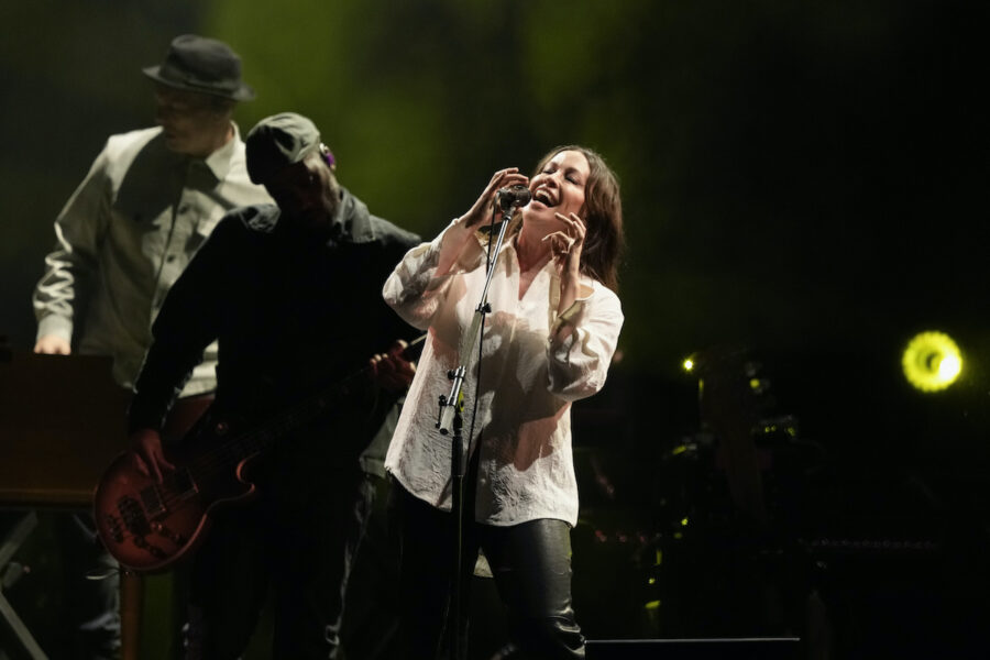 Alanis Morissette under en spelning i Mexiko förra året.