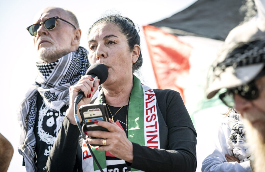 Jeannette Escanilla bildar tillsammans med Björn Alling ett nytt vänsterparti, Solidaritet.