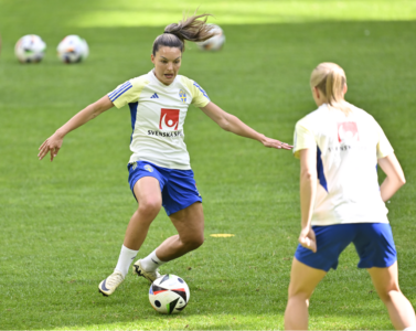 Johanna Rytting Kanerud på fotbollsträning.