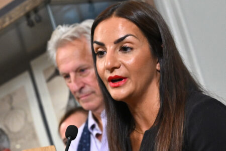 Lars Trädgårdh och i förgrunden Parisa Liljestrand.