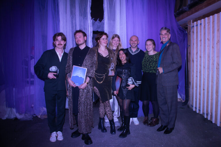 Pristagare Prisma Litteraturpris 2025.