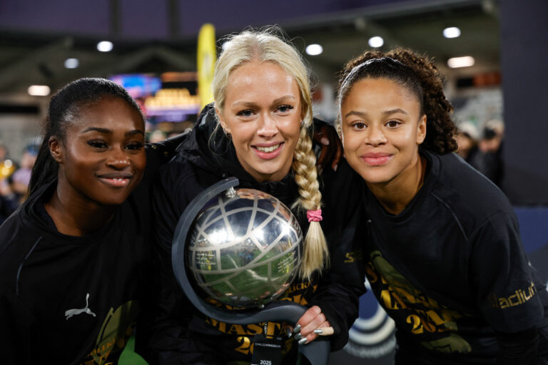 Monica Jusu Bah, Lisa Löwing och Felicia Schröder.