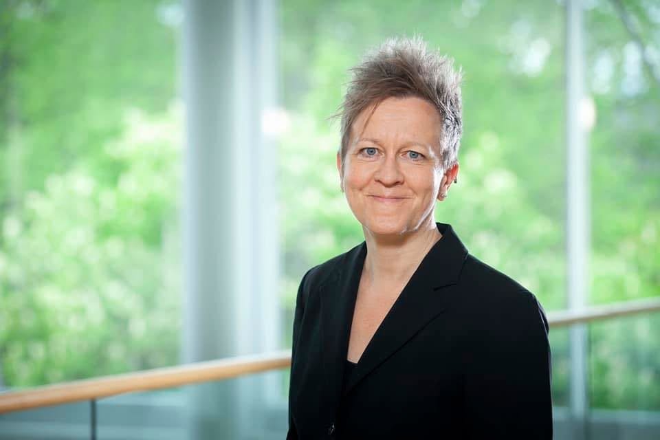 Ulrika Westerlund (mp) höjer ett varningens finger för de oklara beskeden från Socialdemokraterna inför regeringsbildningen i höst.