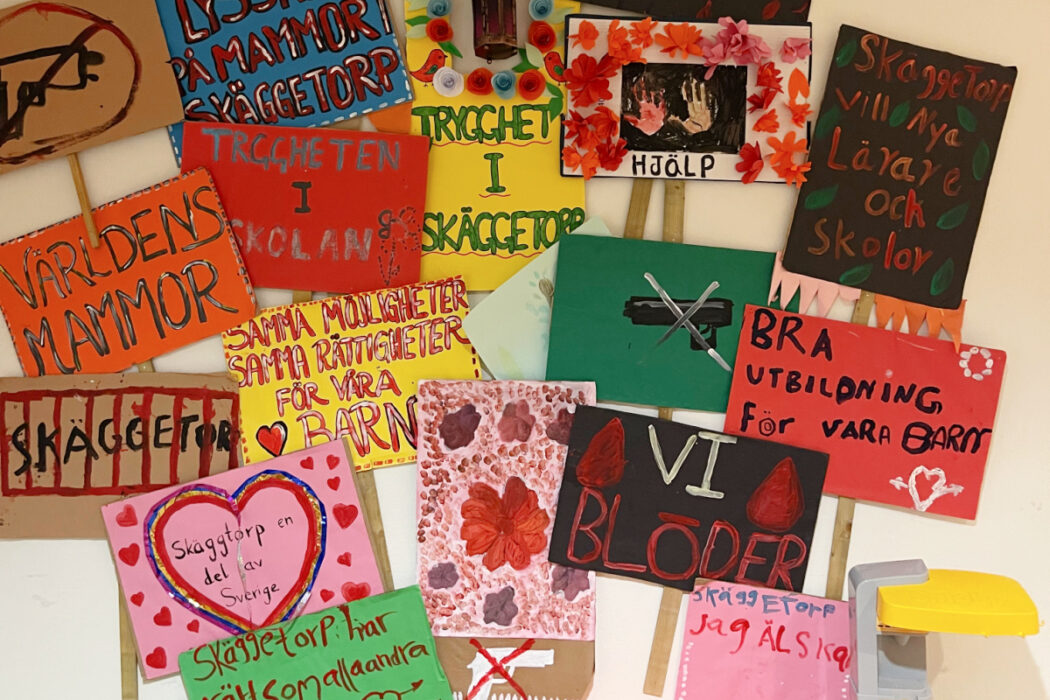 inför valet har Världens mammor tagit fram en valkompass med 36 frågor som finns på flera språk och hittils har över 20 000 personer testat sig fram med hjälp av verktyget.